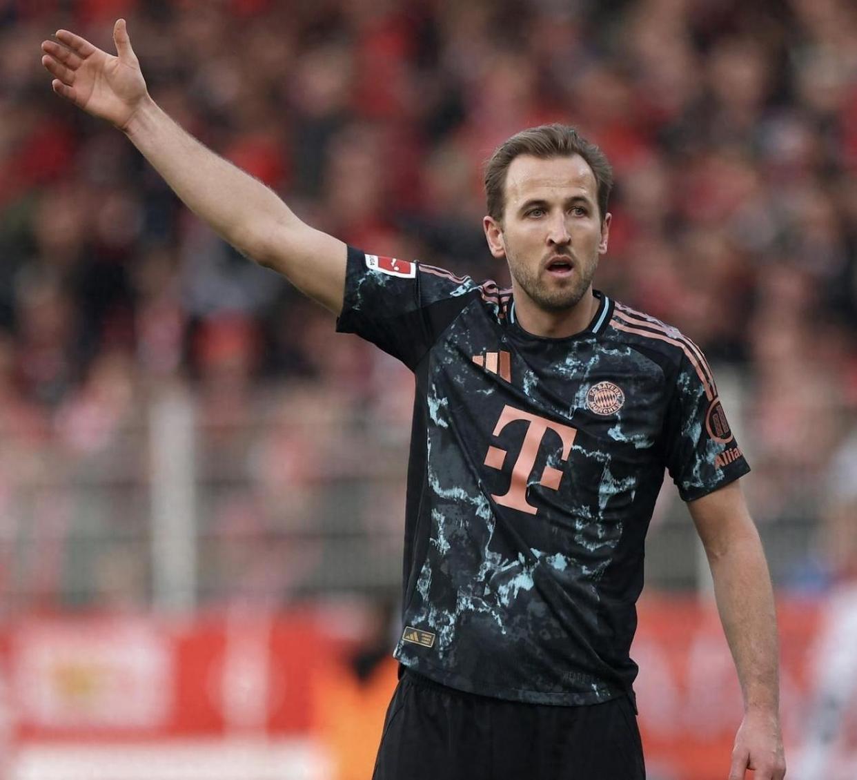 开云-里程碑夜！巴黎圣日耳曼单刀错失；法国杯今夜刷纪录；话题不断；训练强度明显提升的简单介绍