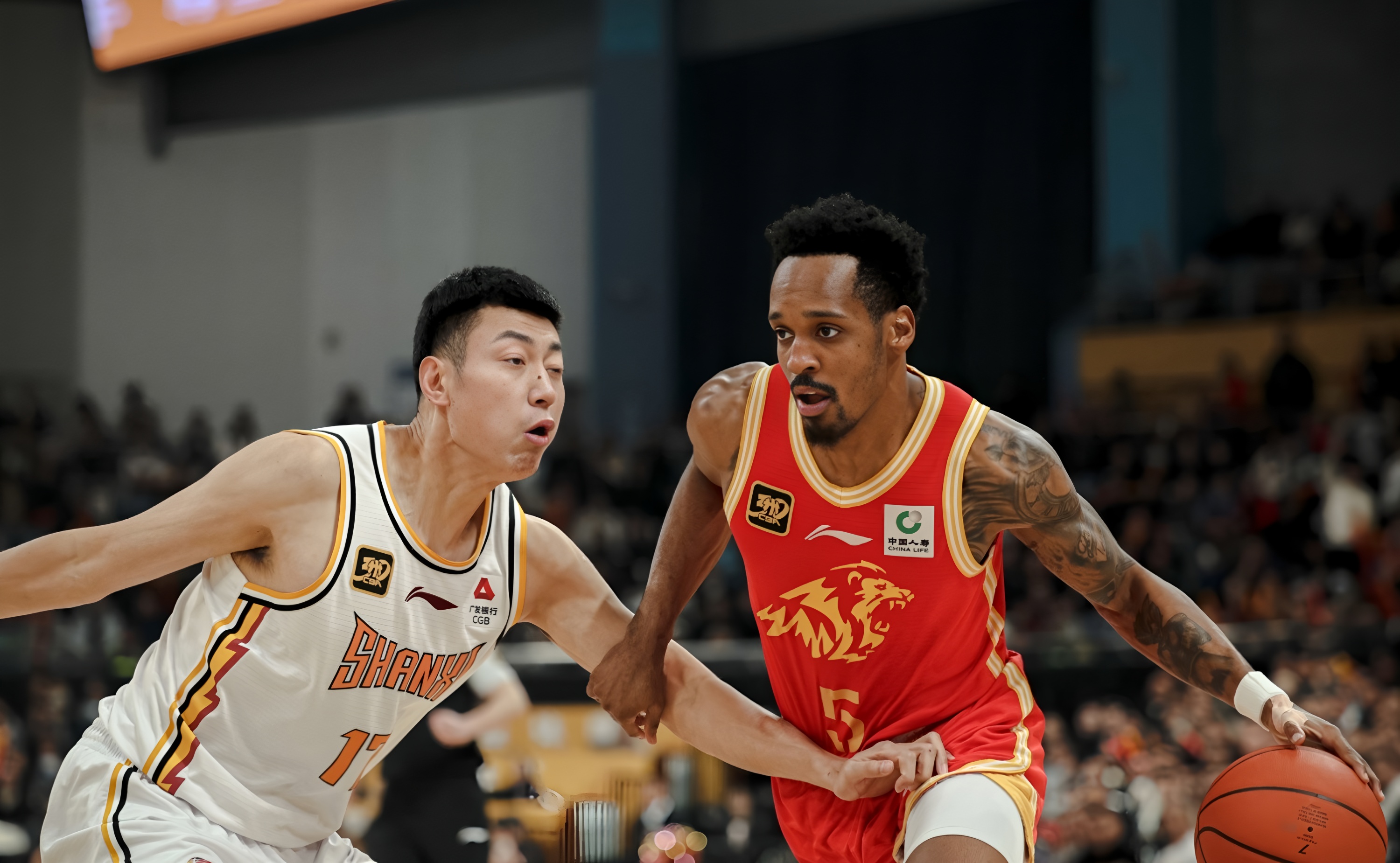 开云APP-从尼斯关键时刻内部沟通到广厦男篮队长鼓劲，金州勇士围绕欧篮联官宣签约(金州勇士队夺冠球迷感人发言全文英文)